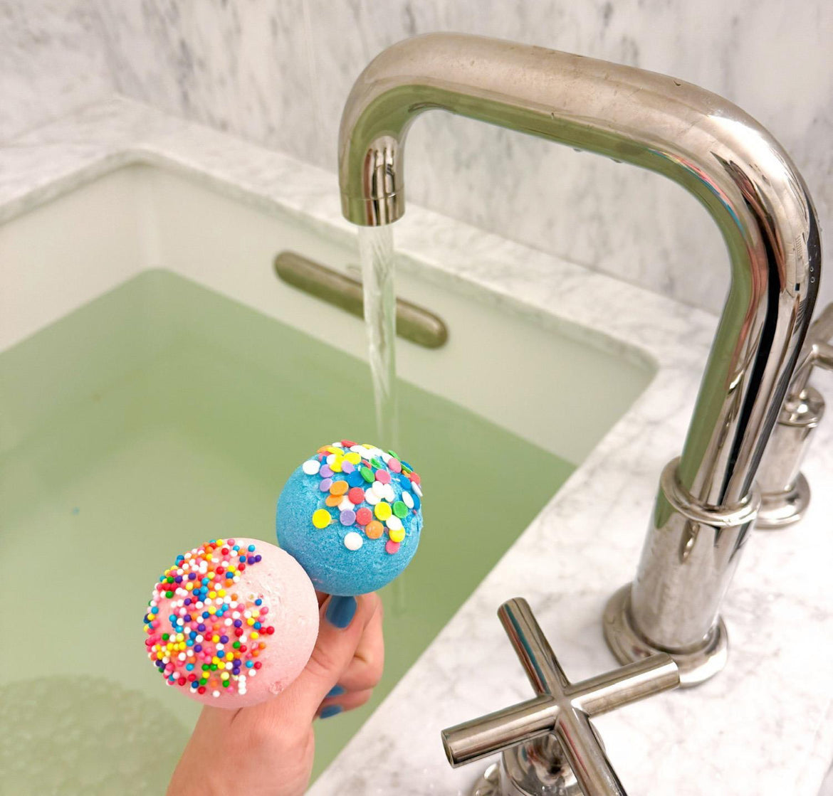 Cake Pop Bath Bomb Fizzer