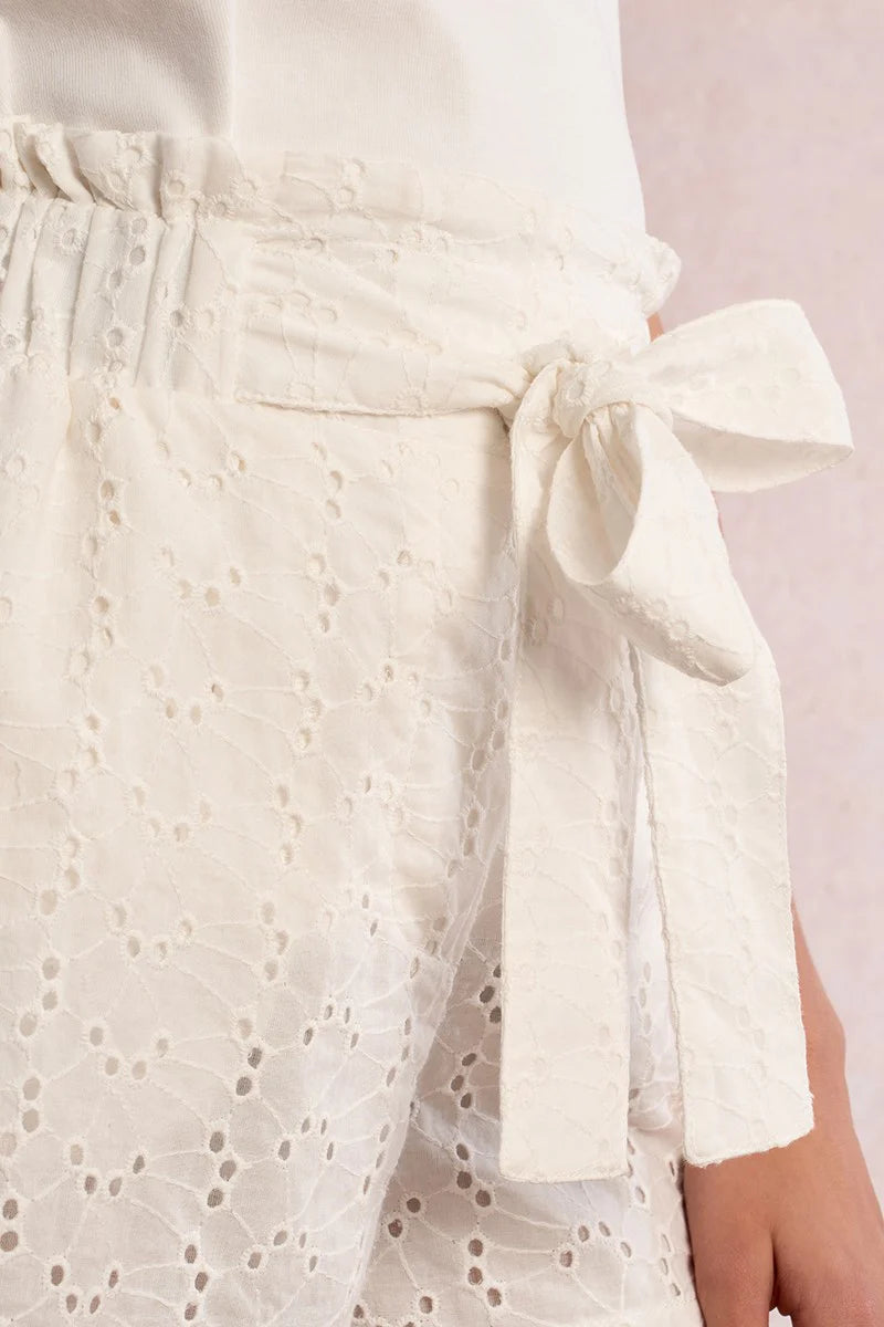 Eyelet Elastic Short, White