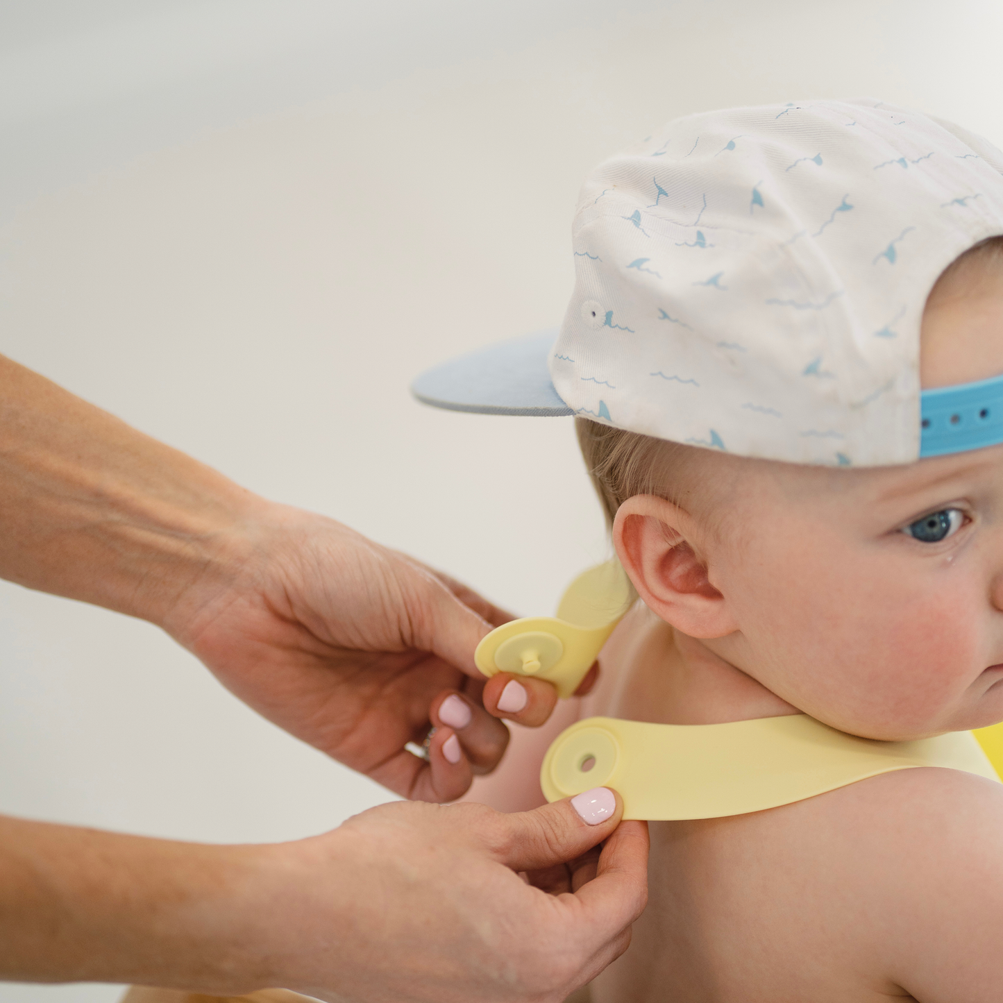 Magnetic Bib - Blueberry Burst