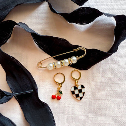 Shoe Charm and Lace Sets |  Sneaker Charm and Lace Sets (4 color options)