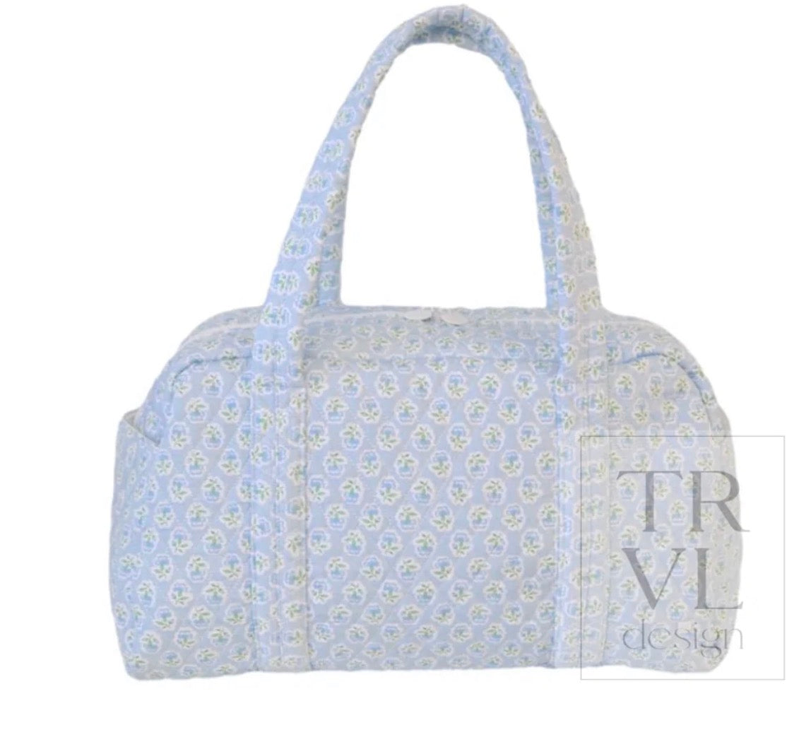 QUILTED GRANDE DUFFEL - PETITE FLEUR BLUE