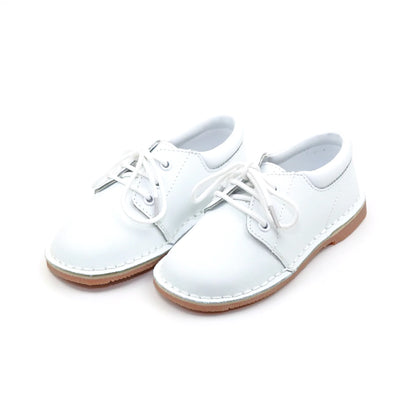 L’Amour 5012 Tyler Lace Up (white or nubuck)